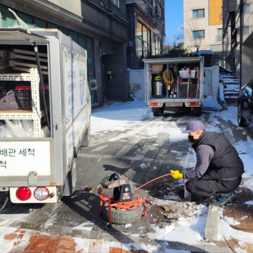 현장 긴급 출동 사례 - 24시간 신속 대응 전문가 파견 현장